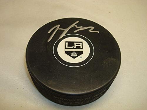 Тревър Люис подписа хокей шайба Лос Анджелис Кингс с автограф 1А - Autograph NHL Pucks