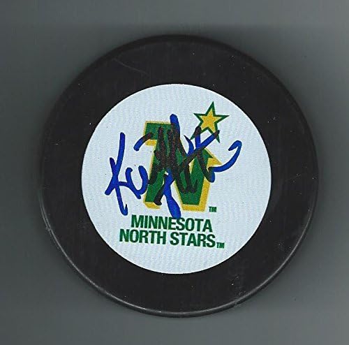 Кийт АКТЪН подписа шайбата МИНЕСОТА НОРТ СТАРС - за Миене на НХЛ с автограф