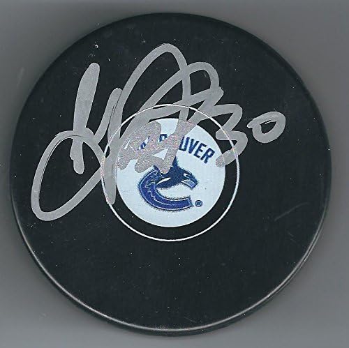 Хокейна шайба Райън МИЛЪР с автограф Ванкувър Канъкс - за Миене на НХЛ с автограф